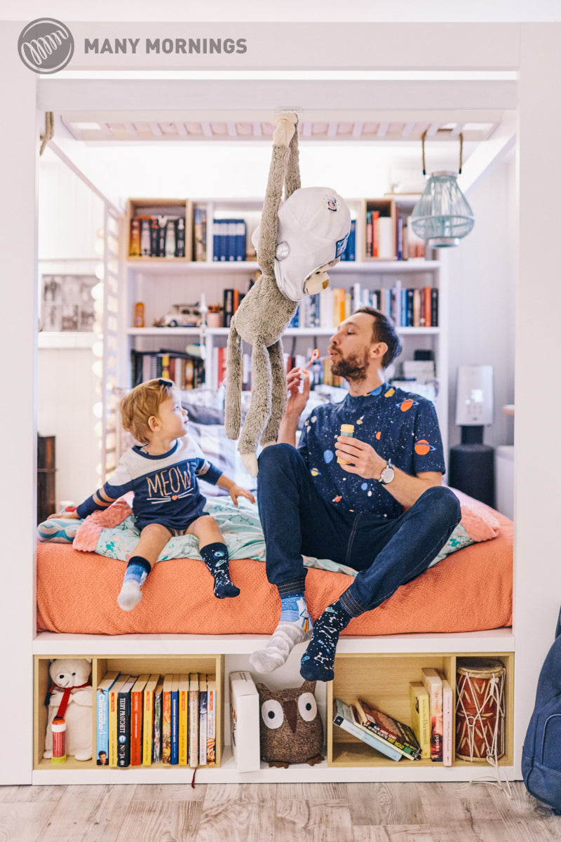 Space Shuttle Socken, Weltraum Socken, Motivsocken, Themensocken, Geschenkidee für Raumfahrer.