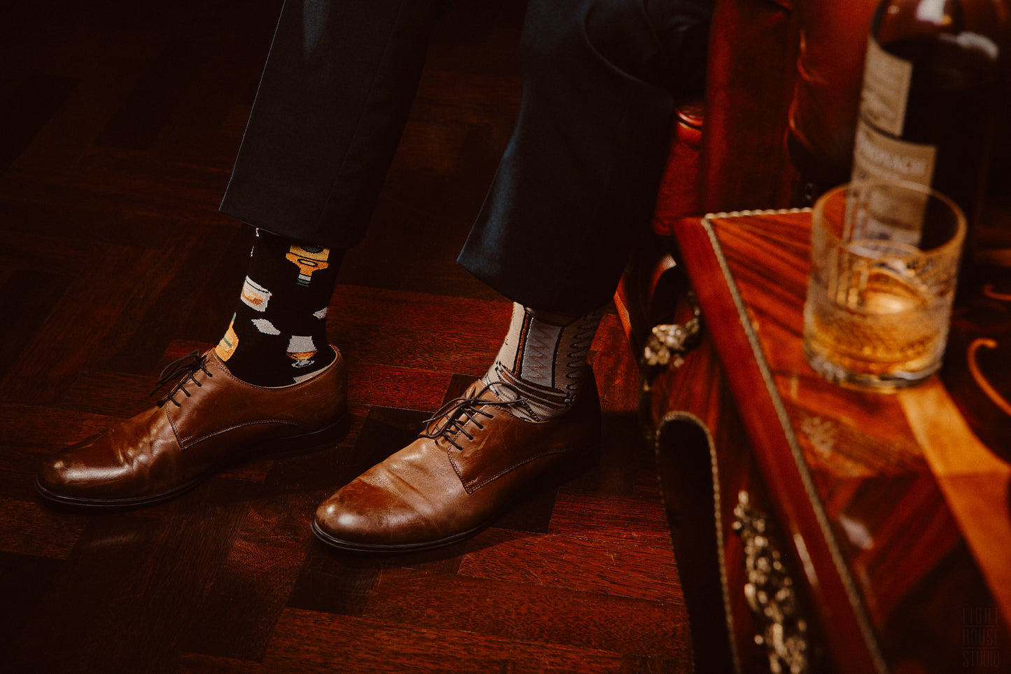 Whiskey Socken, Motivsocken, bunte Socken, Geschenkidee für Barbesitzer.