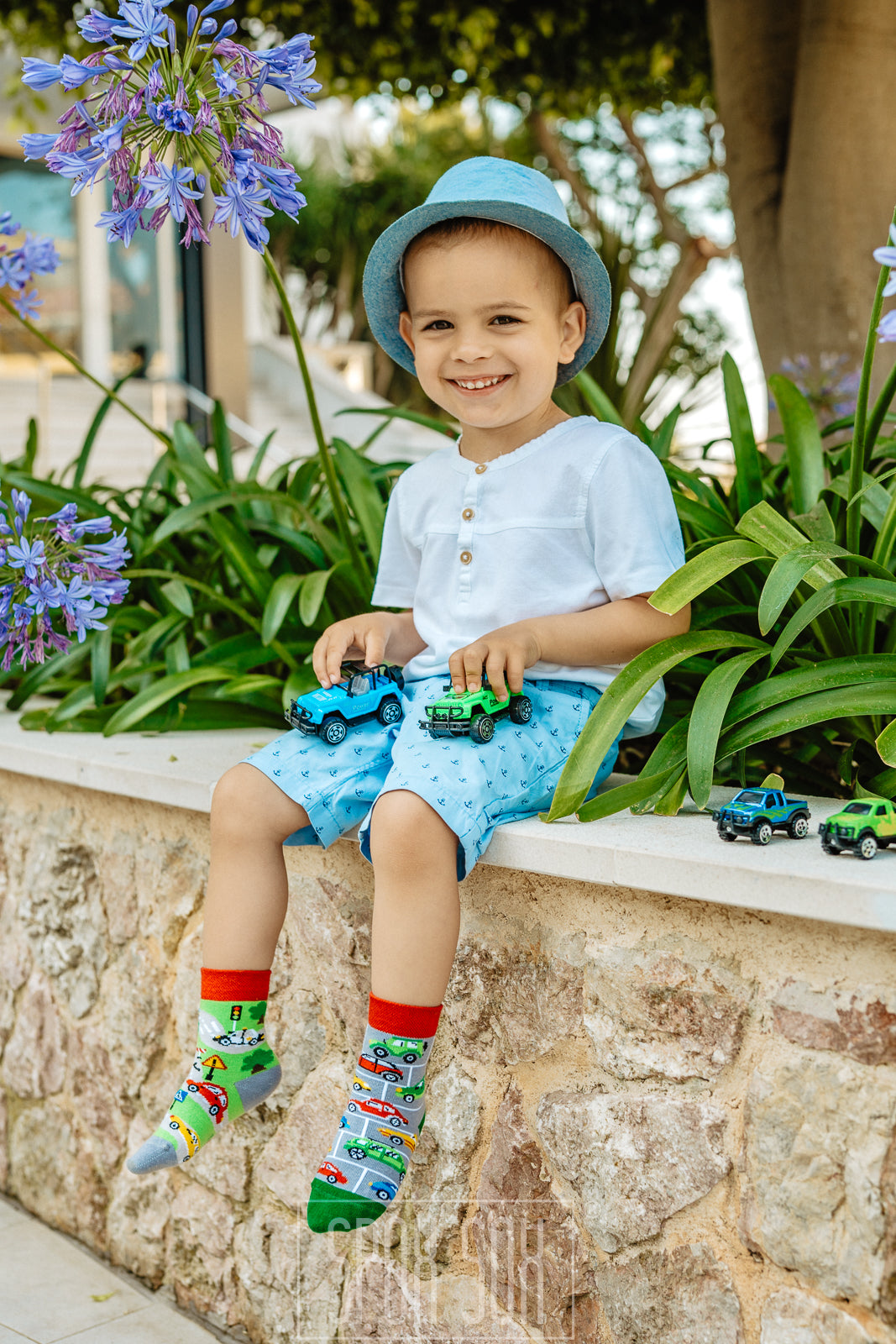 Auto Kindersocken, Motivsocken für Kinder und bunte Socken für Jungs und Mädchen auf Sockeläuft.de