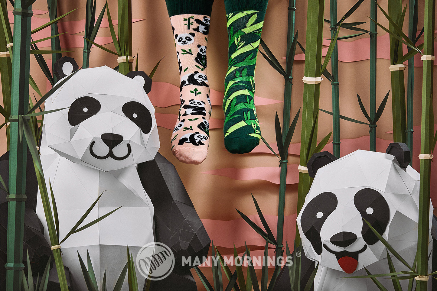 Panda Socken, Pandabär Socken, Socken mit Tiermotiven, Motivsocken, Themensocken, Geschenkidee für Tierpflegerin.