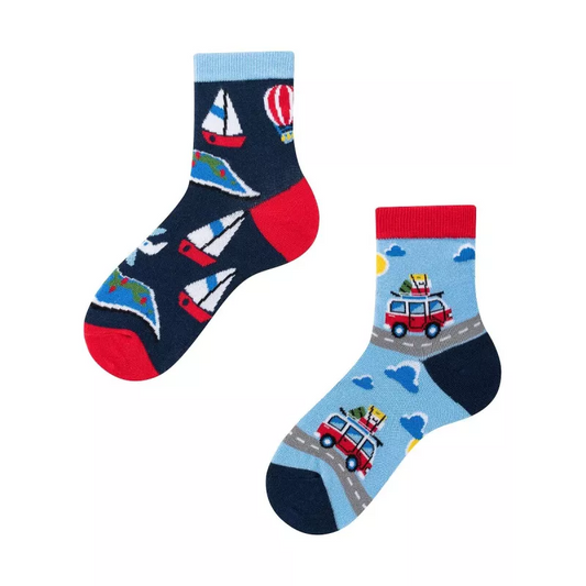 Abenteuer Kindersocken, Motivsocken für Kinder, Geschenkidee für Jungs und Mädchen.