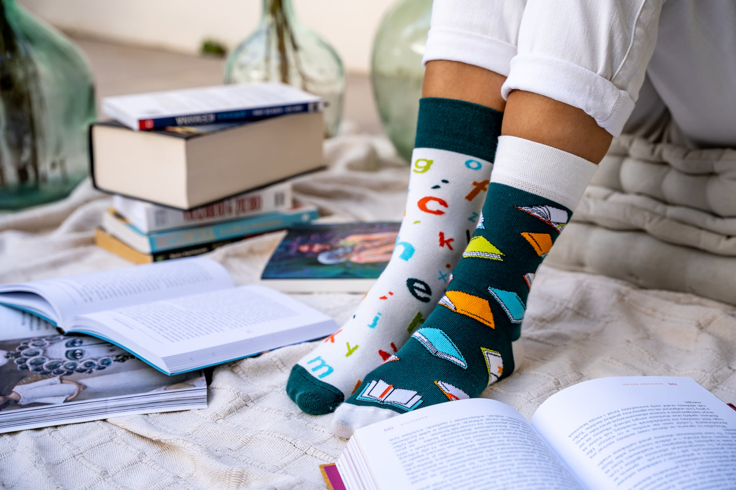 Bücher Socke, Buchstaben Socken, Motivsocken, bunte Socken, Geschenkidee für Lehrerin .