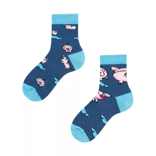 Schweinchen Kindersocken, Motivsocken für Kinder, Geschenkidee für Jungs und Mädchen.